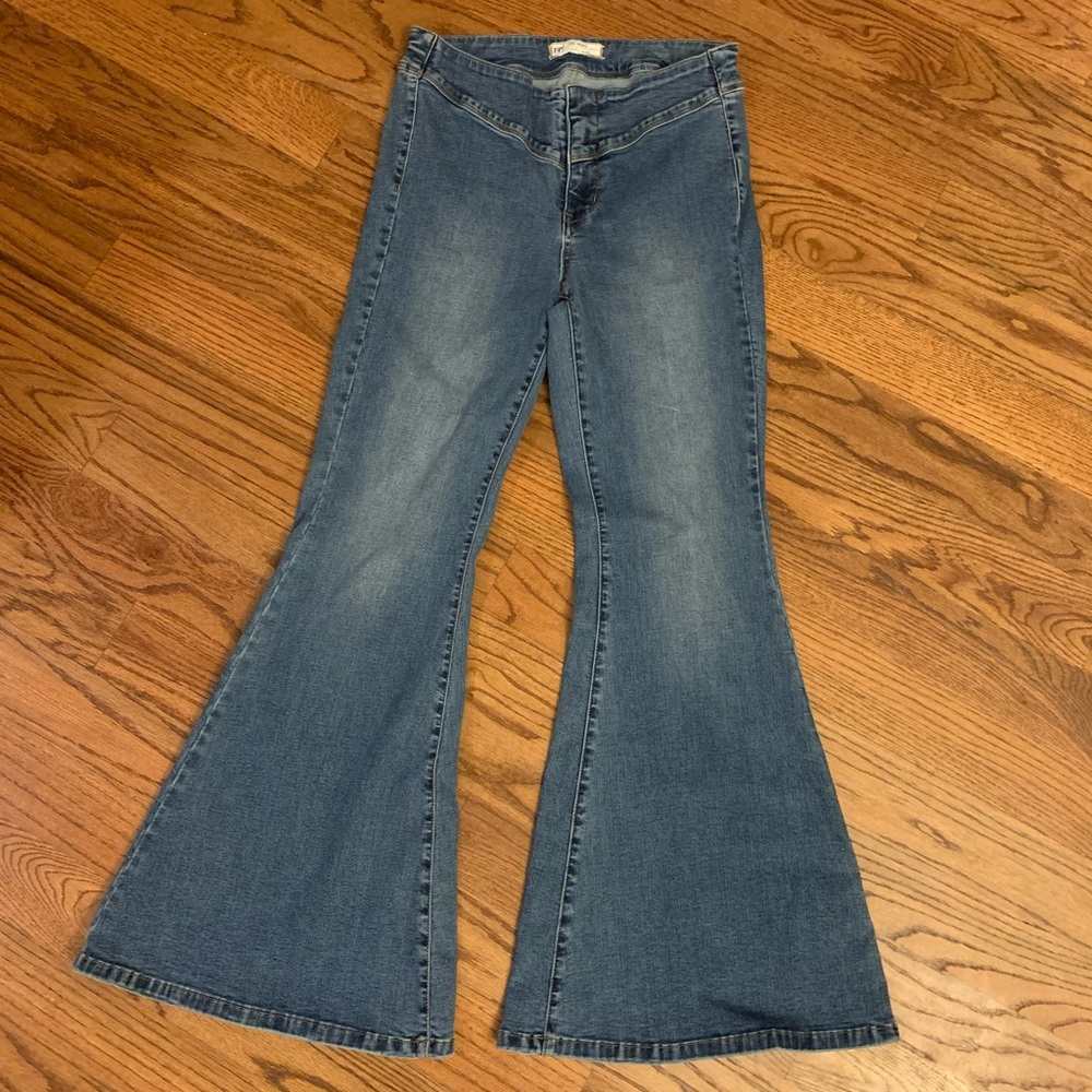 Free People Bell bottom flare jeans